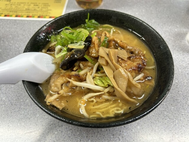 ラーメン専門 ひまわり>