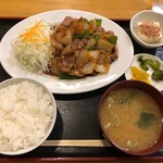 Yamato - スタミナ焼肉　930円