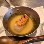 くずし鉄板 あばぐら - 金目鯛 拘りの出汁 春菊オイル