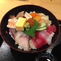 魚匠 基  大門町 - H25.10に食べたお昼の海鮮丼。