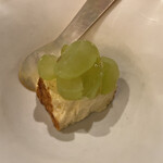 NALA - デザート①・自家製チーズとシャインマスカット