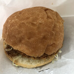 もてなしや 赤部 - メンチカツパン