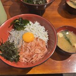 どろめ - 桜えびしらす３種丼