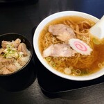 麺屋 福よし - 中華そばとチャーシュー丼(小)