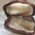 イワタコンフェクト - アカガネ・チョコ味、カット！