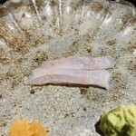 馳走 啐啄一十  - 【写真⑧】白甘鯛(ズリ=腹部)(静岡県駿河湾、サスエ前田魚店、5日寝かせ)