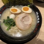 横浜家系ラーメン 有楽家 - 料理写真: