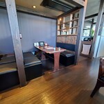 富山豚食堂 かつたま - 店内