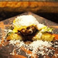 鉄板焼きWAGYU LIVERARY - 和牛ハンバーグ　オープンサンド