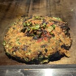Okonomiyaki Ishiri - 牛すじねぎ焼き