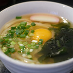 Sanuki Udon Shisuseso - 日替定食 500円 の月見うどん