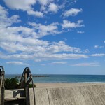 ビーチ バーガー 9 - 更に数歩踏み出すと綺麗な海岸を見渡せる。