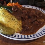 カレーの店 マボロシ - ピクルスとカレー