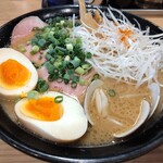 ラーメン 吟とん - 