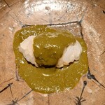 くろ﨑 - 余った肝ソースに昆布〆した白海老とシャリ