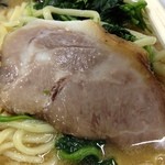 龍家 - チャーシューはこんな感じです。