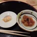 Ryouriyakashimori - 柿の白和えとエノキとイクラ（盛り付けの形が悪いのは写真撮る前に手を付けてしまった）