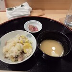 Ryouriyakashimori - 炊き込みご飯（栗とサンマ）