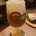 Kirin Shithi - ごちそうビール、メガブラウマイスター1230円、泡が超クリーミィー