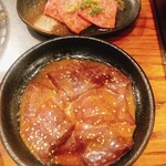 七輪炭火焼肉 遊輪  - 牛レバー