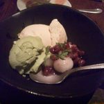 うまうま - 2013.10. アイスと白玉ぜんざい（\420）