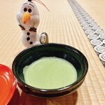 Kinkakujifudou Gamachasho - お抹茶は、冷or温かを選べます
                      私は冷をチョイス☆