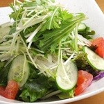 牛酔 - 大根と水菜のシャキシャキサラダ