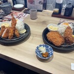 とんかつ神楽坂さくら - ヒレ&海老フライ定食、牡蠣フライとロースかつ定食♪