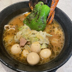 スープ・カレー・イシバ - ポークスープカレー　うずらトッピング