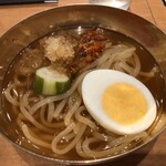 Oosaka Yakiniku Horumon Futago - 一口冷麺　本当に一口か…？