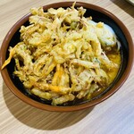 うどん・そば たぬ吉  - なんちゃって「天玉そば」900円税込み♫ かき揚げデカっ、温泉たまごが見えません笑