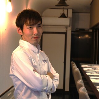 我是老板兼主厨的佐藤。