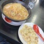 ラーメン 豚野郎 - 