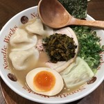 ヌードルワークス - ラーメン + 水ぎょ〜ざ(3個) + 辛子高菜 + ネギ