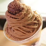 カフェ シロイロ - 【2023.10】黒糖モンブランパフェ(お飲み物付き・税込1,790円)