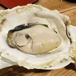 隠岐の味 鶴丸 - 岩牡蠣