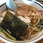 ラーメン小太郎 - 小ラーメンでも具材に手抜き無し！