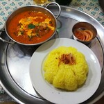 バーワルチー - バターチキンセット（バター、トマト、鶏肉を使った甘口カレー）