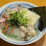 ラーメン 坊也哲 - ビューです