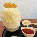 こひる庵 - この大きさで、鯛モナカもあって、ミルクたっぷりで、生クリームまで入ってて900円！！破格すぎる♡