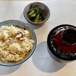 松茸山 別所和苑 - 松茸ご飯/ キノコ汁/ 野沢菜