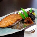 日本料理　まるふく - 料理写真:鮭の味噌漬け