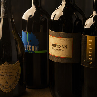 [We also have a variety of natural wines and sake that go well with Meat Dishes]