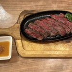 Kurafuto Bia Mugibatake - 肉焼き盛り S、1,200円