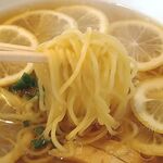 大漁バガボンド丸 - 麺