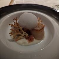 LUBANO - 蕪のブルーテと帆立貝の炙り生ハム添え