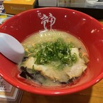 神 - 豚骨ラーメン