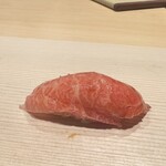 鮨 にし岡 - 大間の鮪　大トロ　美味しい