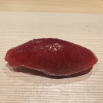 鮨 にし岡 - 大間の鮪　漬け赤身　最高