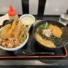 梅八 - 今日の丼　えび天と三元豚天とから揚げの天丼とさぬきうどん